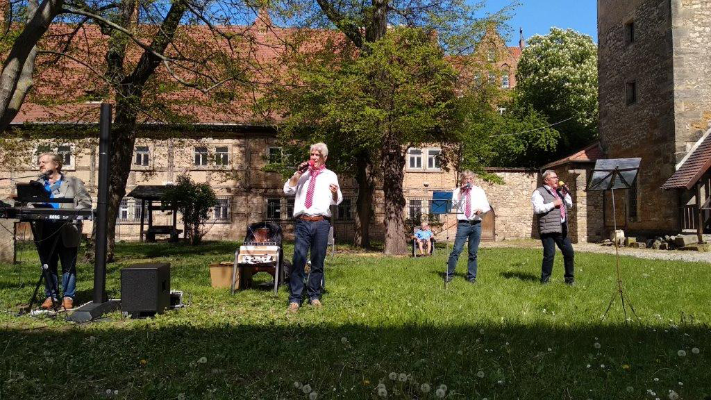 Angerspatzen singen für Senioren
